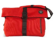 Messenger Bags Crumpler Pinnacle of Horror 5 crumpler_pinnacle_of_horror_red_taskameraid_1