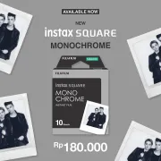 Kamera Instax Fujifilm Refill Instax Square Monochrome isi 10 Lembar