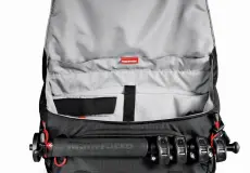 Messenger Bags Manfrotto Bumblebee M-30 for DSLR MB PL-BM-30 4 manfrotto_bumblebee_m_30_taskameraid_4