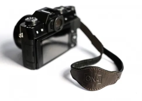 Case and Strap ONA - THE KYOTO LEATHER CAMERA WRIST STRAP 3 ona_leather_kyoto_strap__2