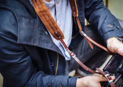 Case and Strap ONA - THE LEATHER PRESIDIO CAMERA STRAP 4 ona_leather_presidio_strap__4