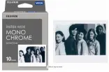 Fujifilm Refill Instax WIDE Monochrome  10 Lembar