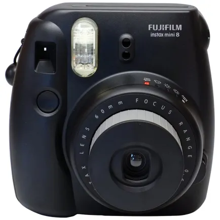 Kamera Instax Fujifilm Instax Mini 8 Instant Film Camera Black 2 taskameraid_fujifilm_instax_mini_8_black_2