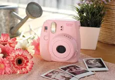 Kamera Instax Fujifilm Instax Mini 8 Instant Film Camera Pink 5 taskameraid_instax_mini_8_pink_5