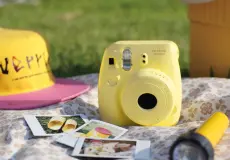 Kamera Instax Fujifilm Instax Mini 8 Instant Film Camera Yellow 5 taskameraid_instax_mini_8_yellow_5