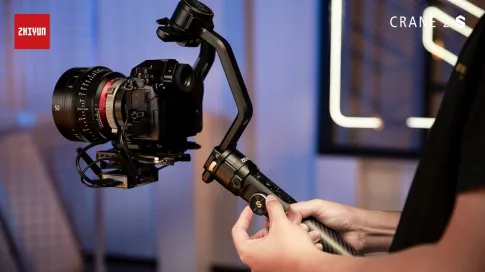 Stabilizer Zhiyun Crane 2S Gimbal Stabilizer <br> 4 zhiyun_crane_2s_taskameraid_04